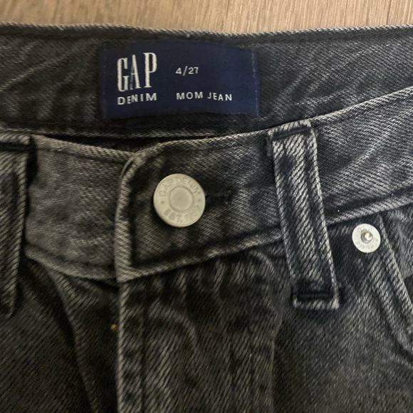 Gap Jeans size 4 - Picture 2 of 3